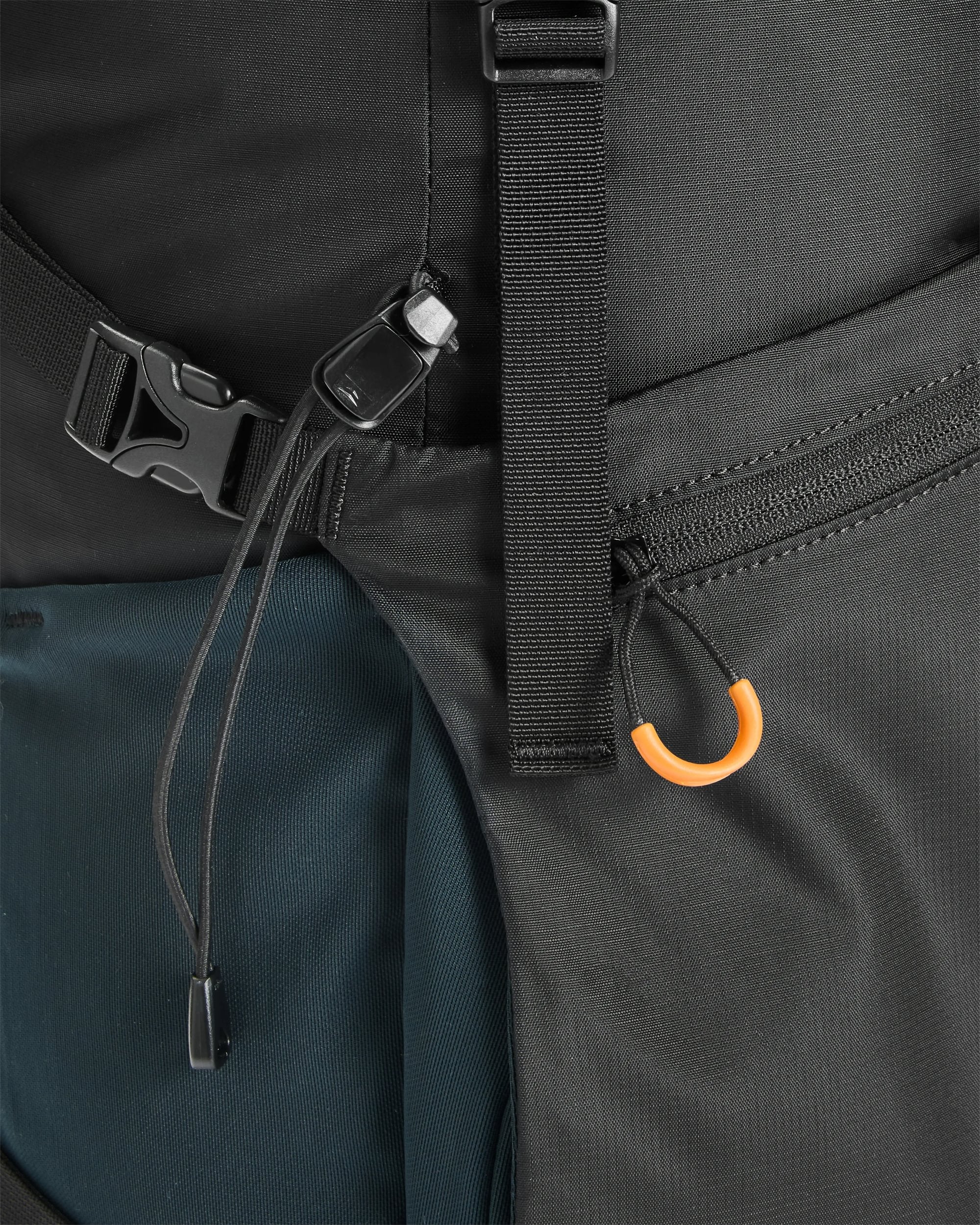 Trailscape Recycled 30L Backpack - Black - Flatlay