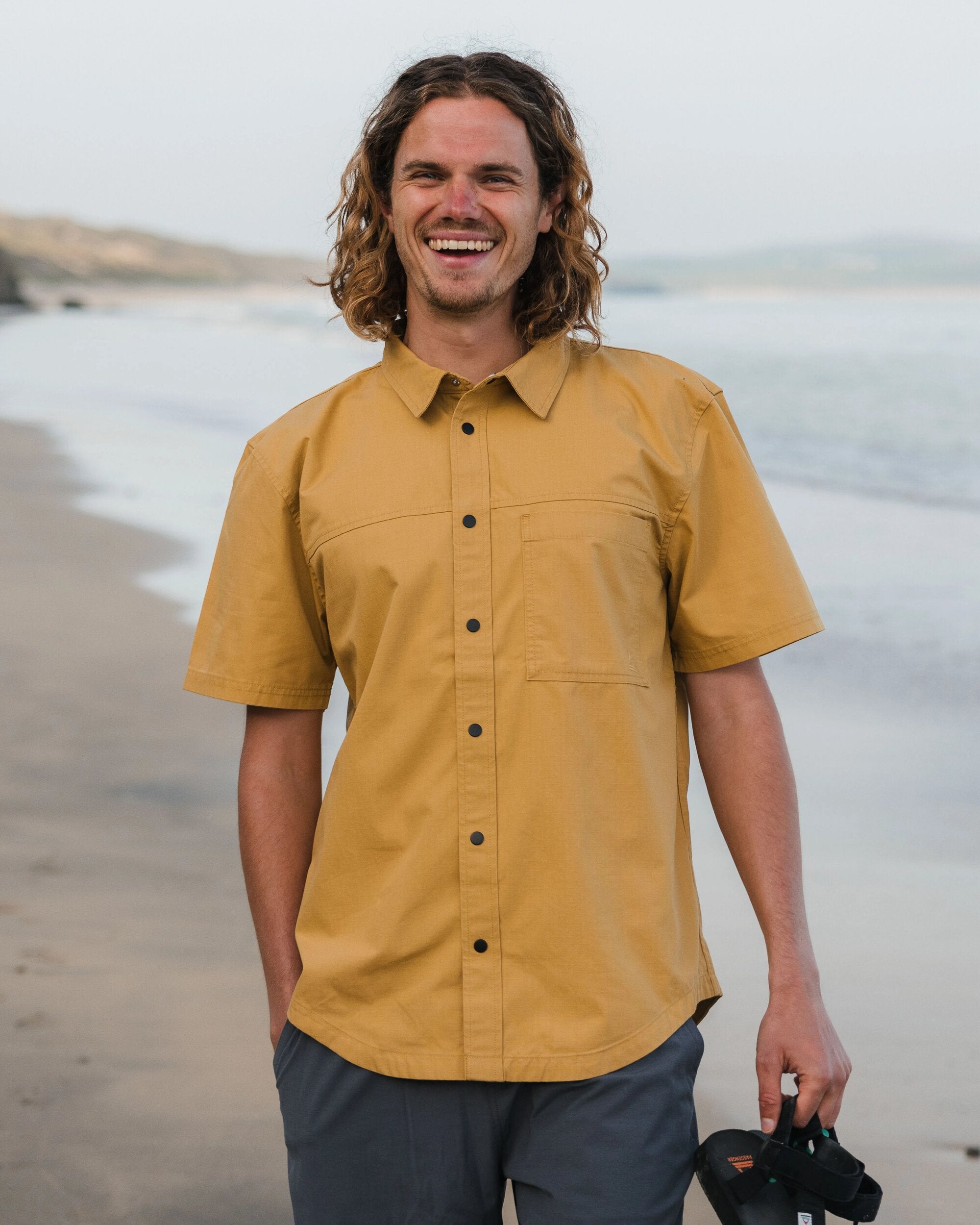 Way Ripstop Short Sleeve Shirt - Mustard Gold - Lifestyle