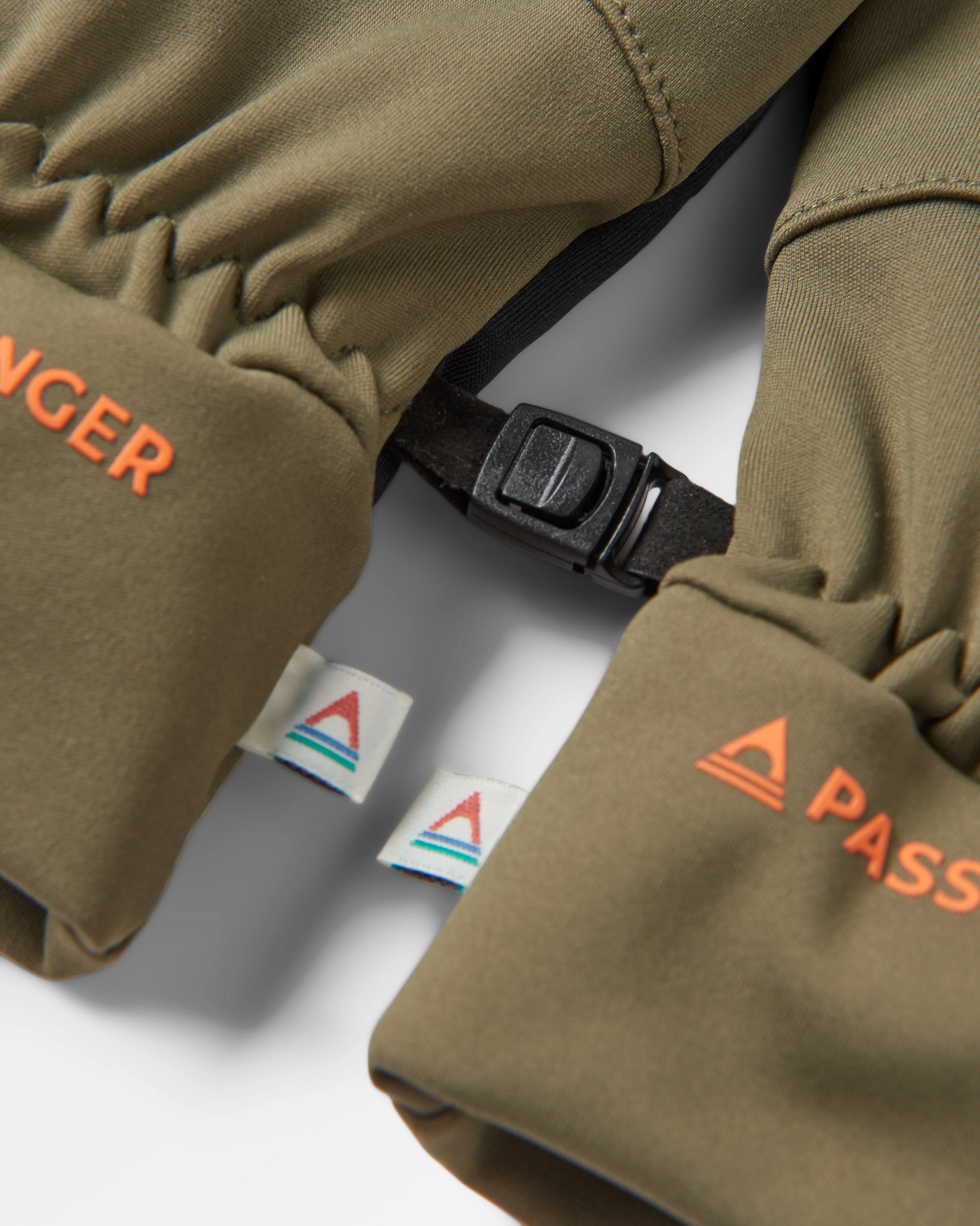 Jacks 2.0 Recycled Touch Screen Gloves - Khaki - Flatlay