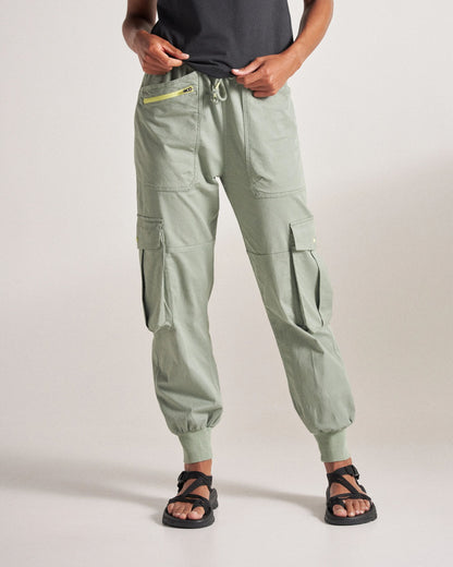 Hydrilla Organic Cotton Trouser - Pistachio - Studio Model