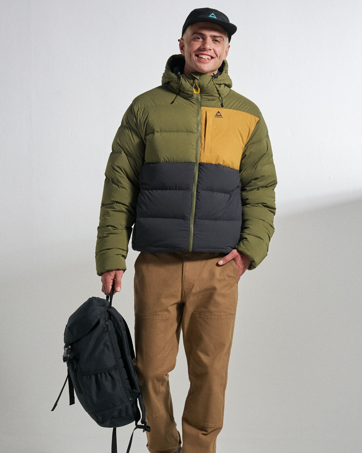 Kindlewood Down Jacket - Faded Black/Khaki - Studio Model
