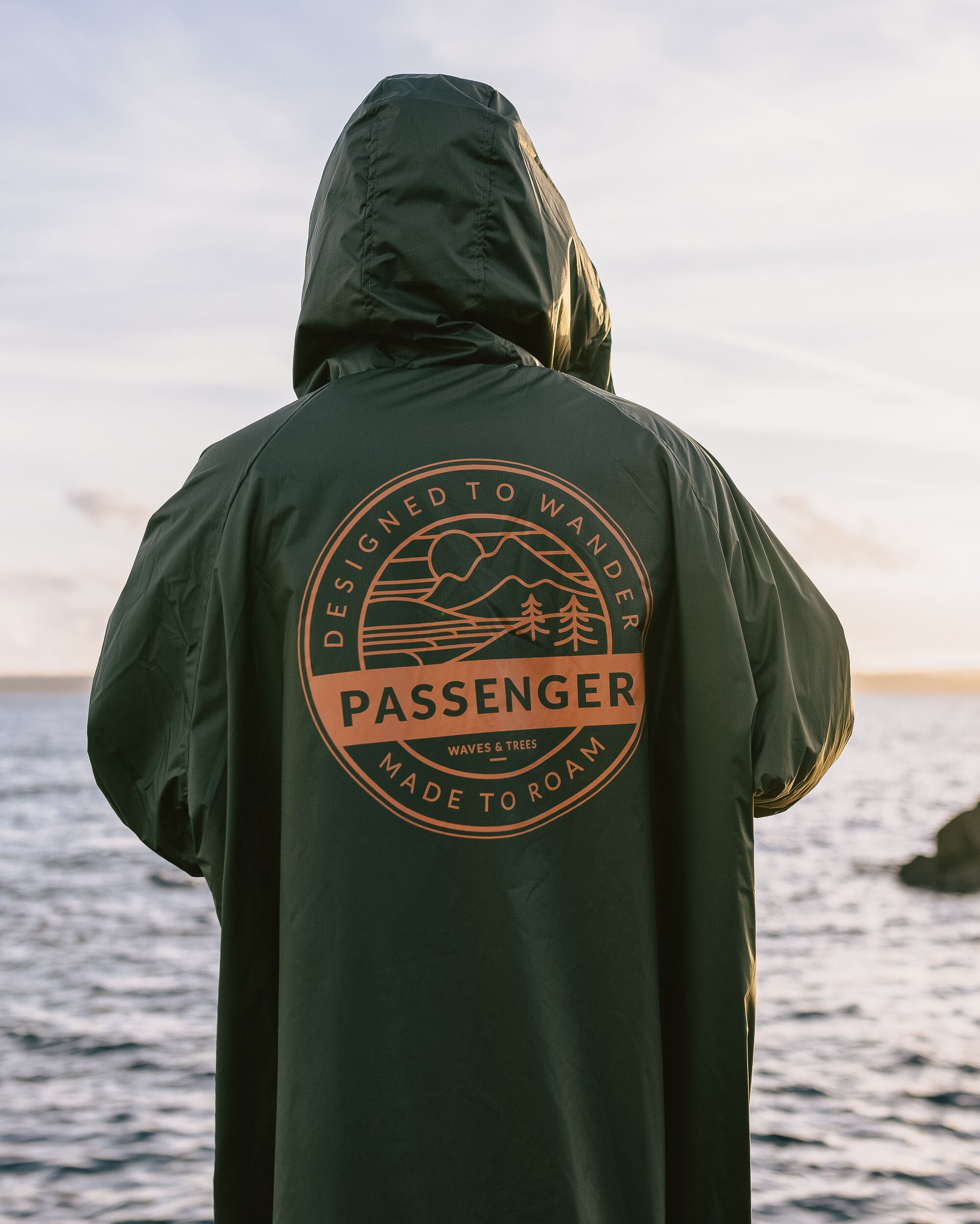 Waves Recycled Sherpa Lined Changing Robe - Khaki - Lifestyle - Female