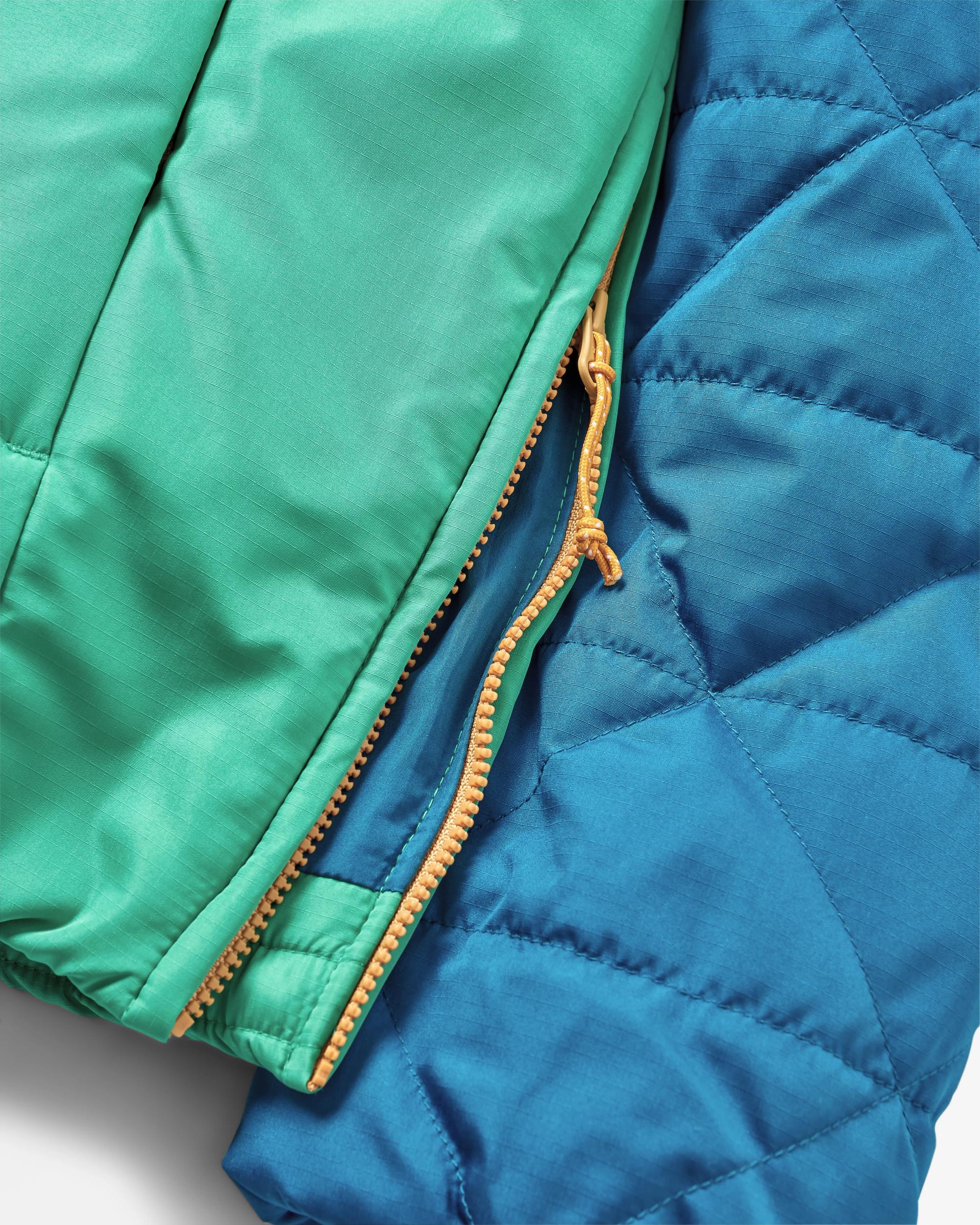 Trace Recycled Thermore® Insulated Jacket - Corsair Blue/ Jungle Green - Flatlay