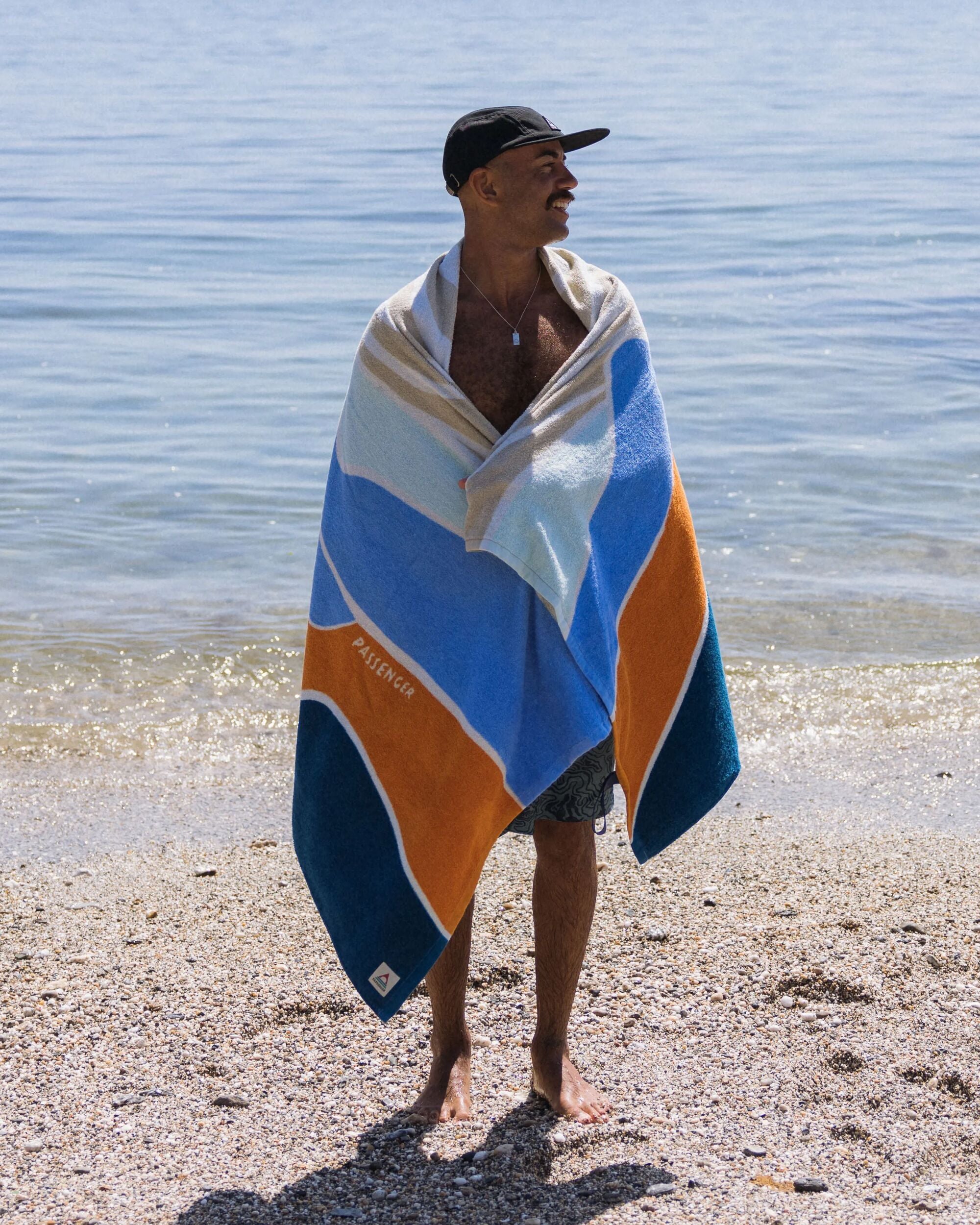 Tideline Organic Cotton Beach Towel - Cornflower - Lifestyle - Male