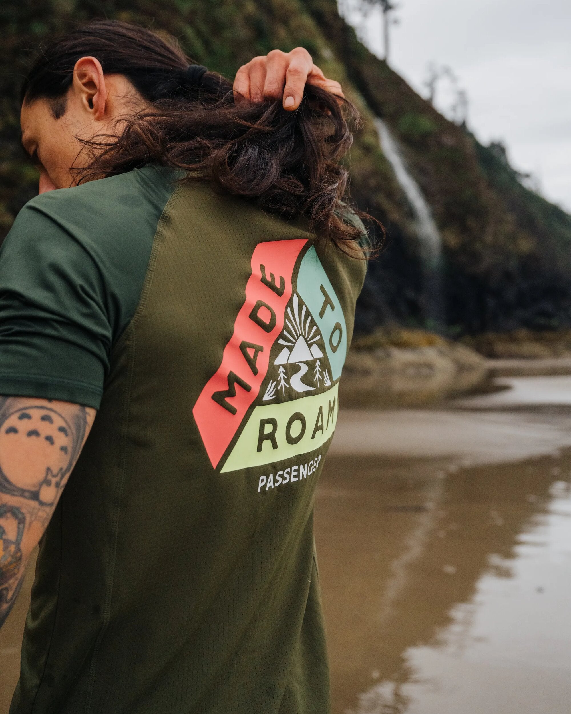 Dawn To Dusk Recycled Active T-shirt - Khaki - Lifestyle