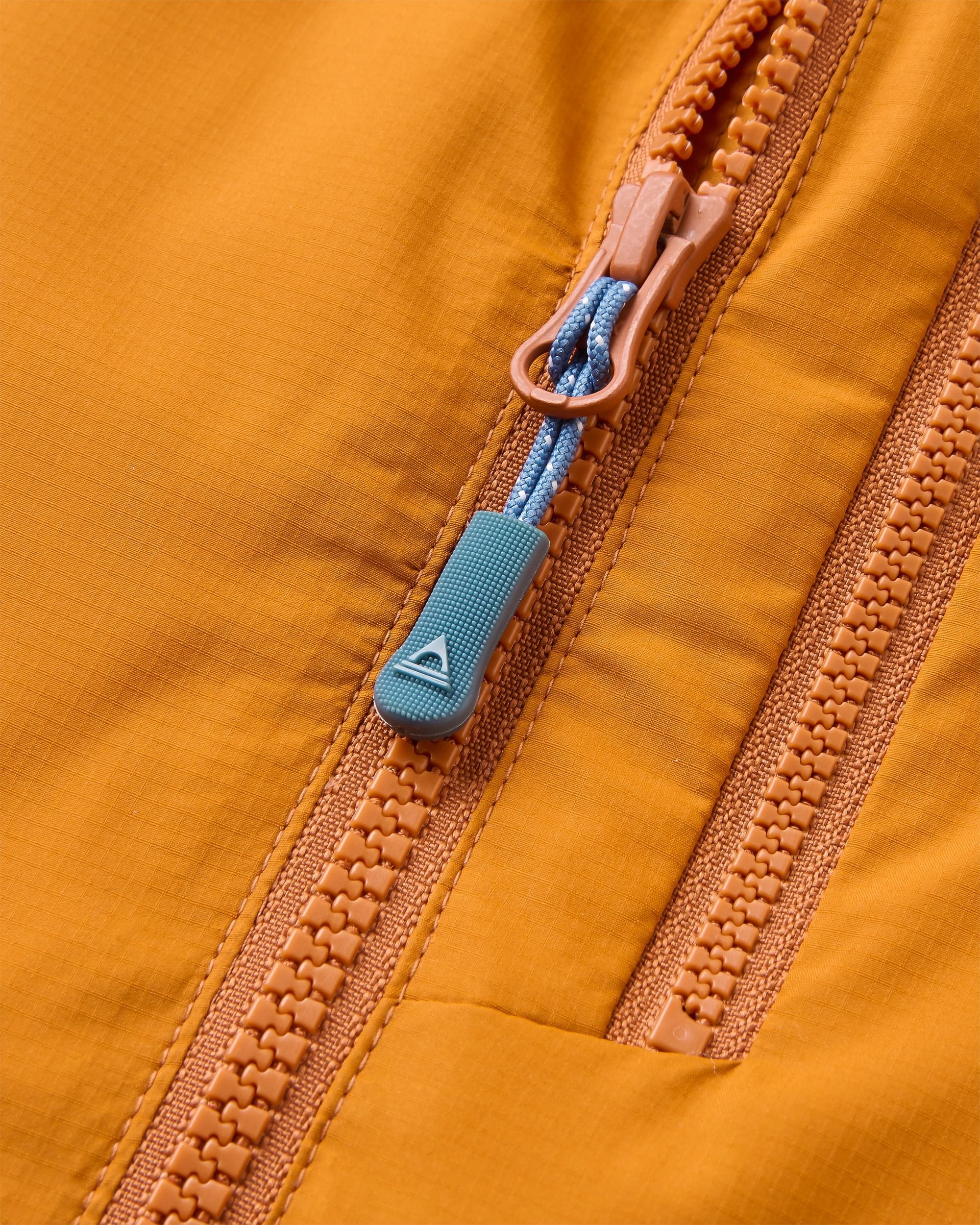 Men's Trailscape Lightweight Insulated Jacket - Retro Orange - Flatlay