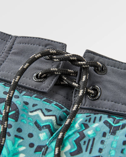 Cruiser Netplus® Recycled 19" Boardshort - Elemental Geo Arctic - Flatlay