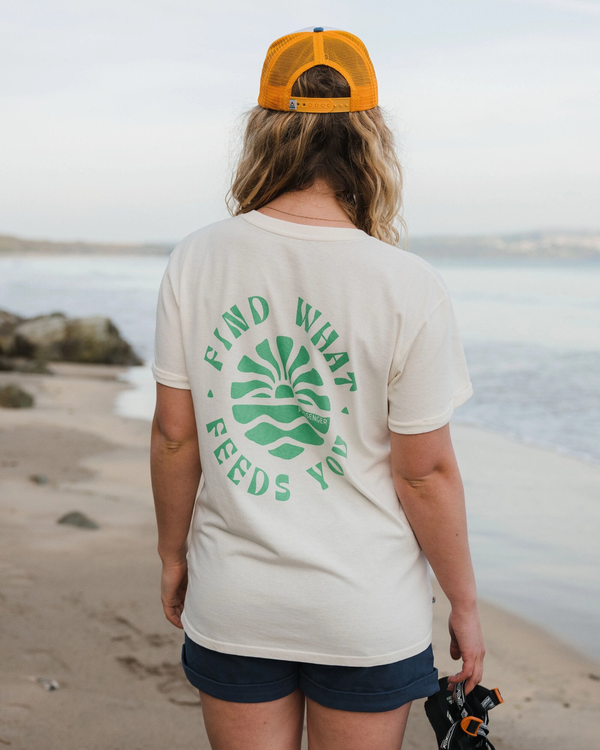 Discovery Rolled Sleeve T-Shirt - Marshmallow - Lifestyle