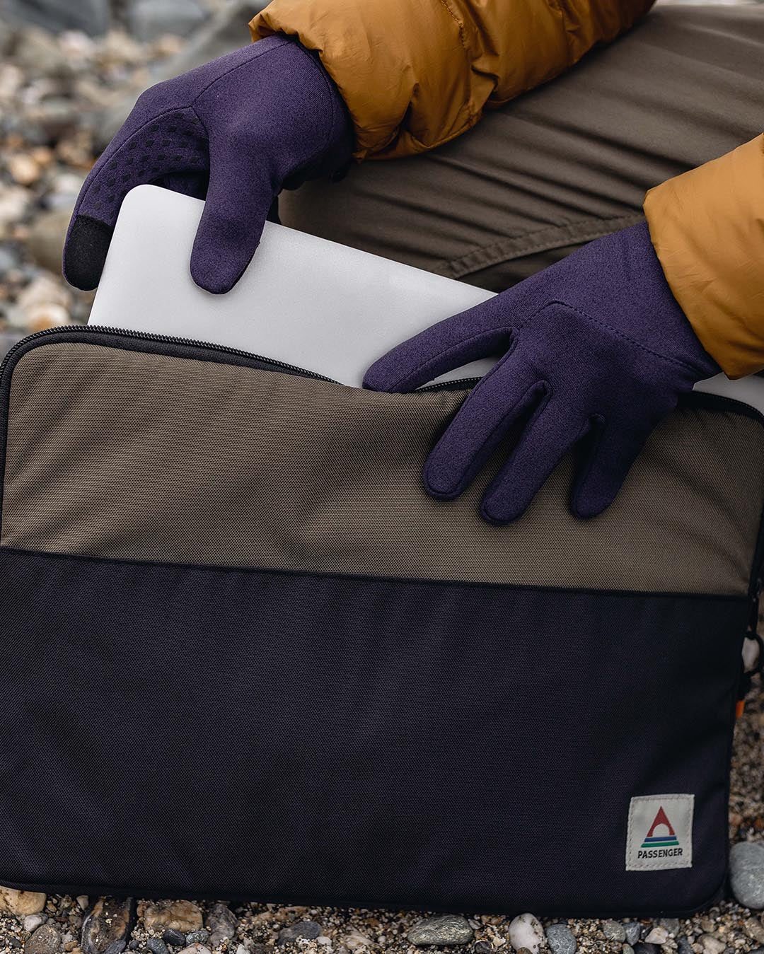 On-The-Go Recycled Laptop Sleeve - Black/ Khaki